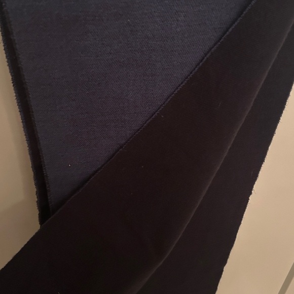 Stewart of Scotland Navy Blue / Blue Soft Reversible Scarf with Fringe - Picture 4 of 6